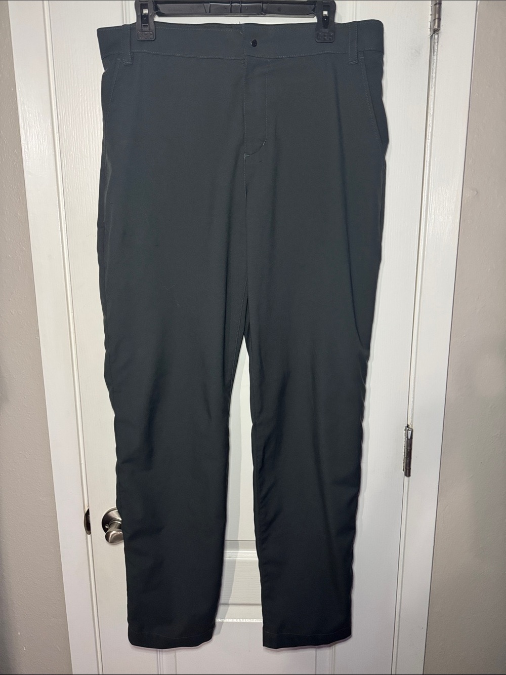 Nike Men's Black Golf Pants - Sleek Straight Cut - 34/34